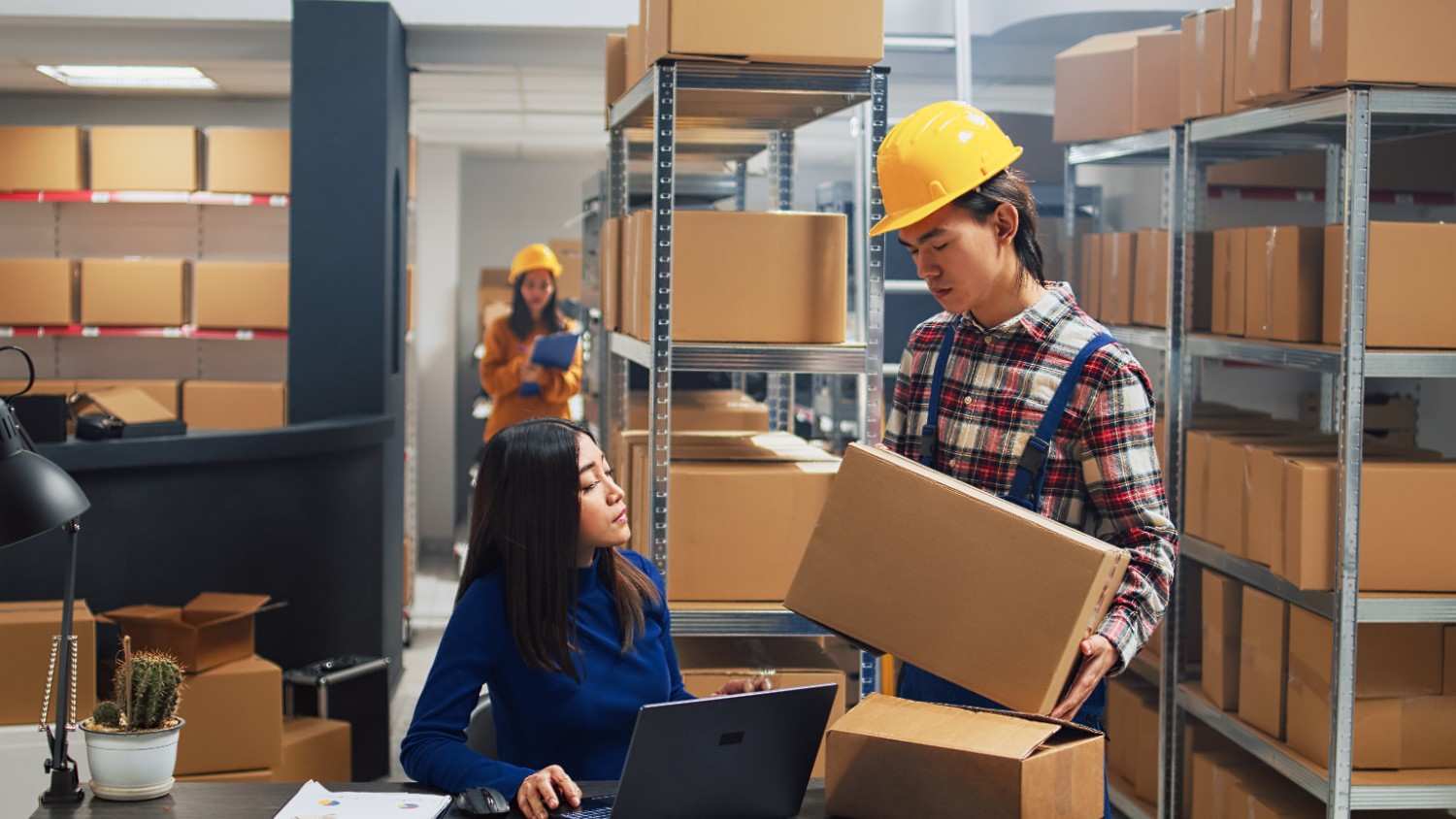 Courier Service Dubai